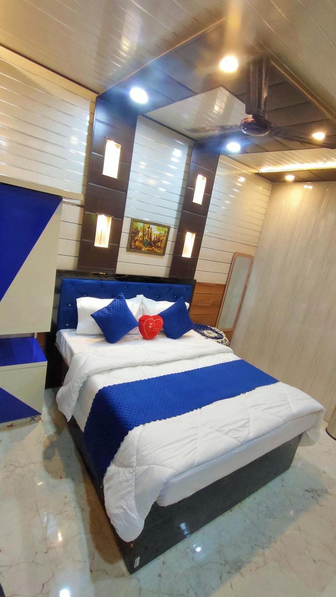 Sri Krishna Residency Hotel Varanasi Exterior photo