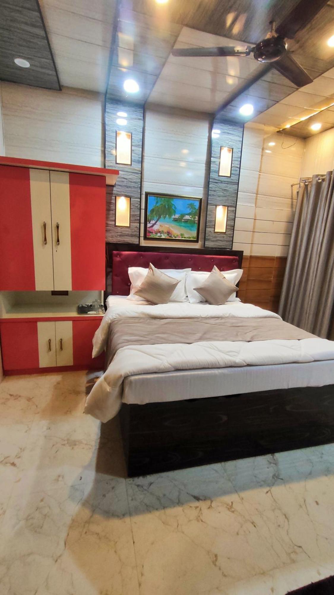 Sri Krishna Residency Hotel Varanasi Exterior photo